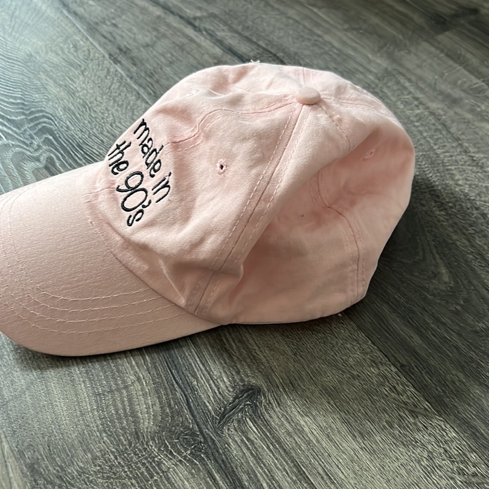 CUTE BASEBALL CAP 🧢 - Picture 2 of 2